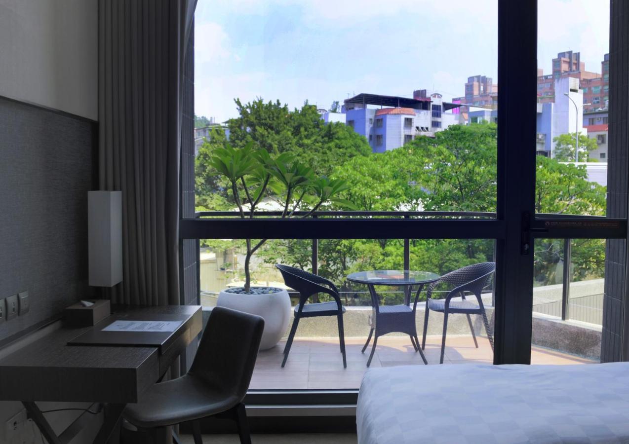 Platinum Hotel Синдиен Екстериор снимка