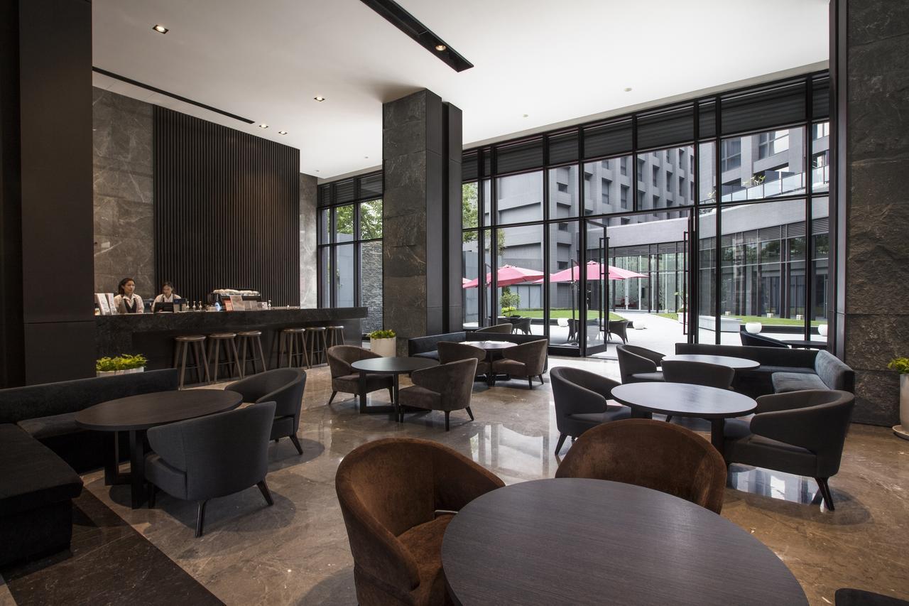 Platinum Hotel Синдиен Екстериор снимка