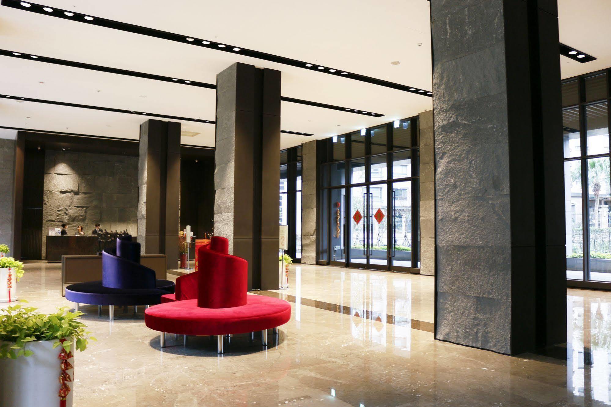 Platinum Hotel Синдиен Екстериор снимка