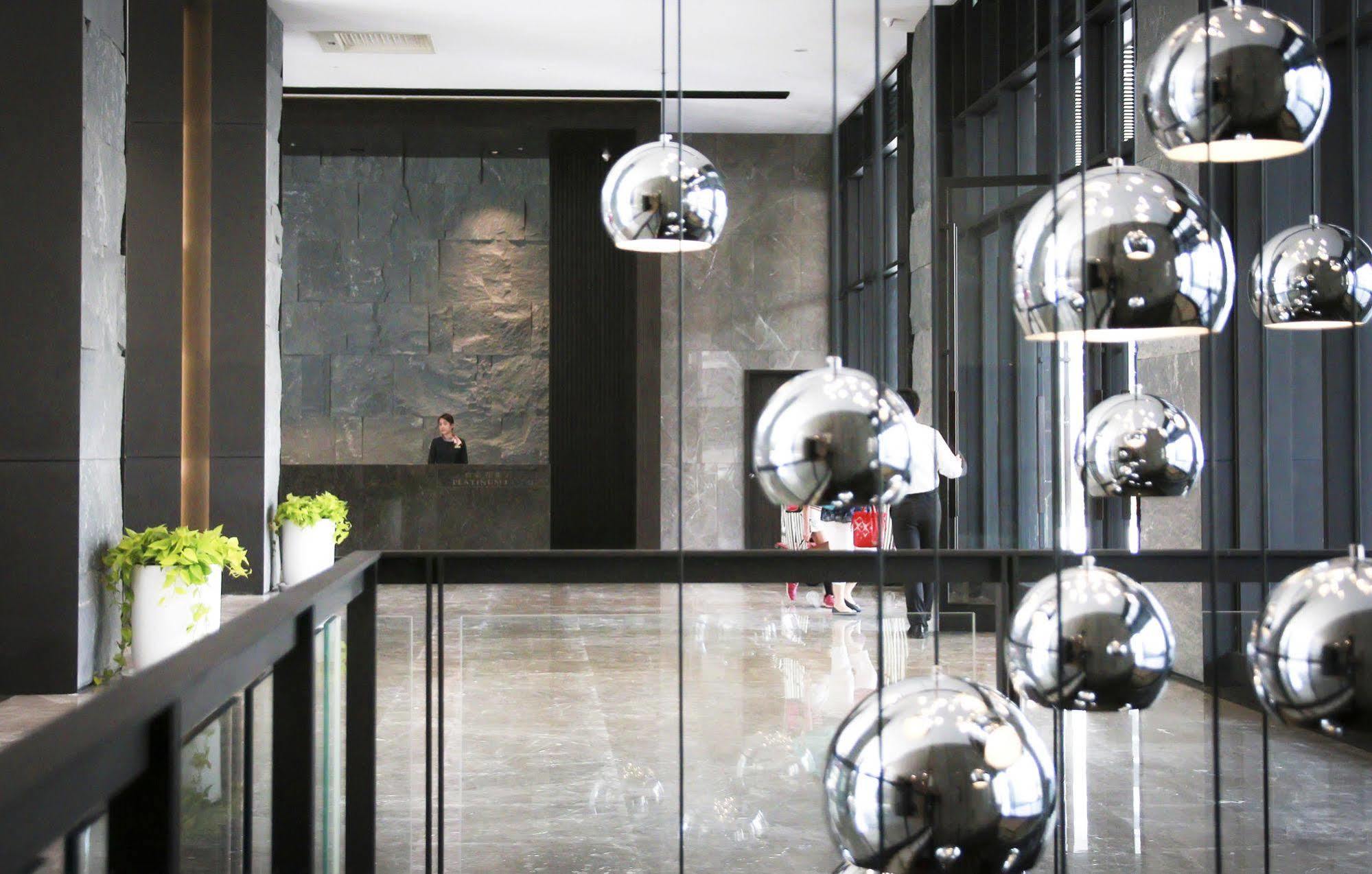 Platinum Hotel Синдиен Екстериор снимка