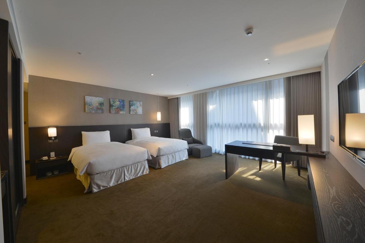Platinum Hotel Синдиен Екстериор снимка